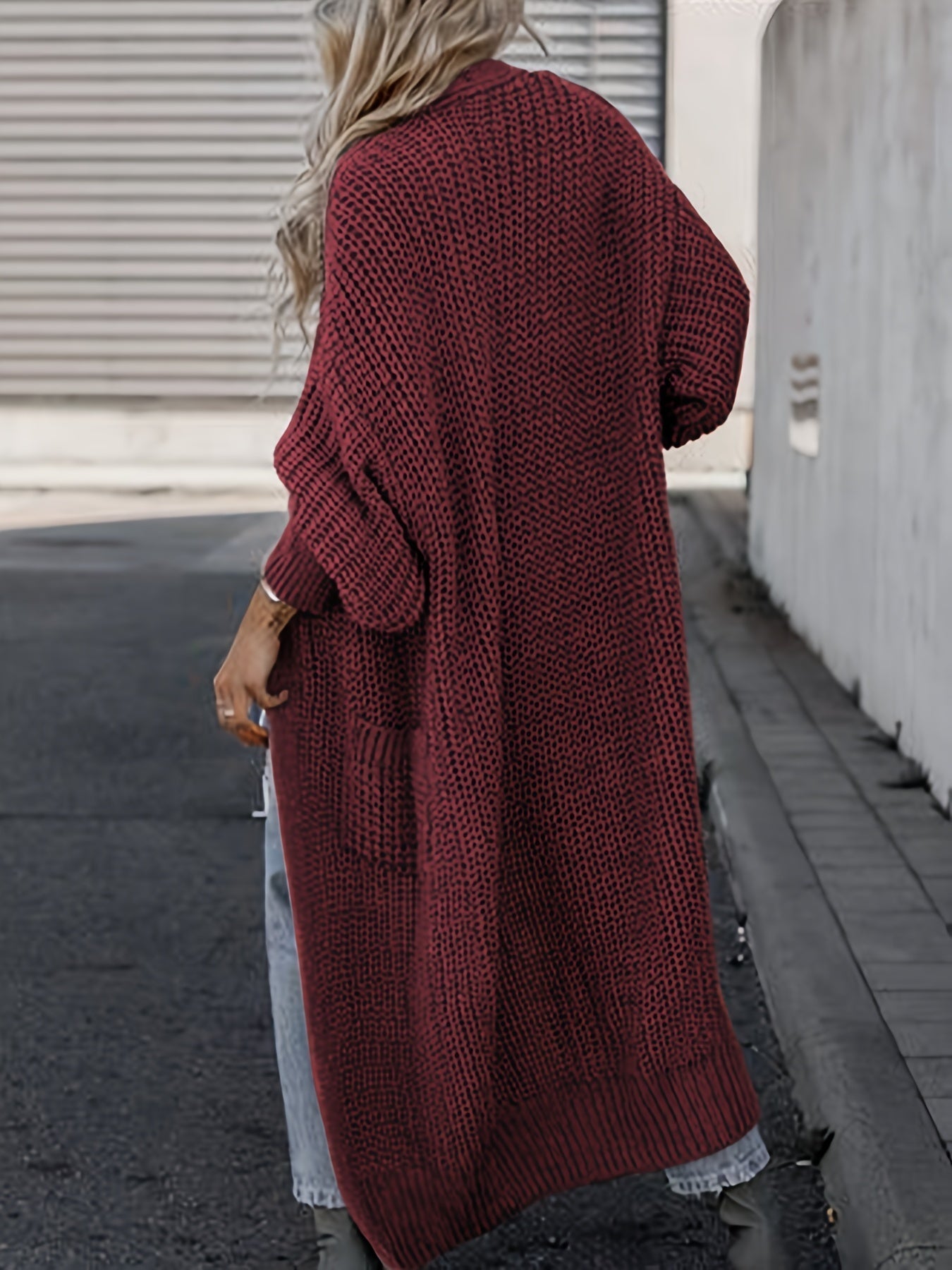 Suri™ | Elegant Deep V-Neck Cardigan - Comfort and Elegance